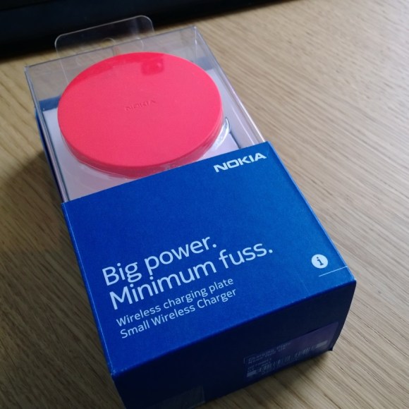Nokia Smart Wireless Charger in packaging
